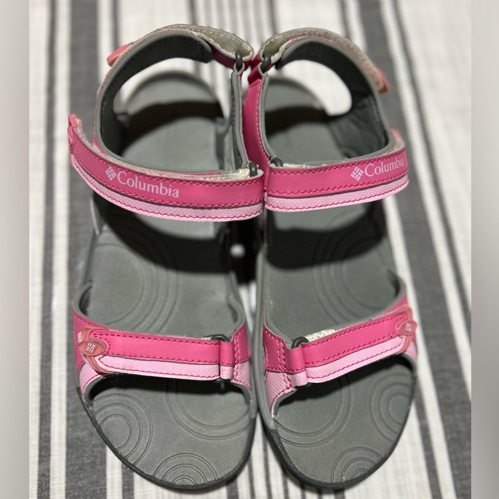 Columbia sports sandals size 8